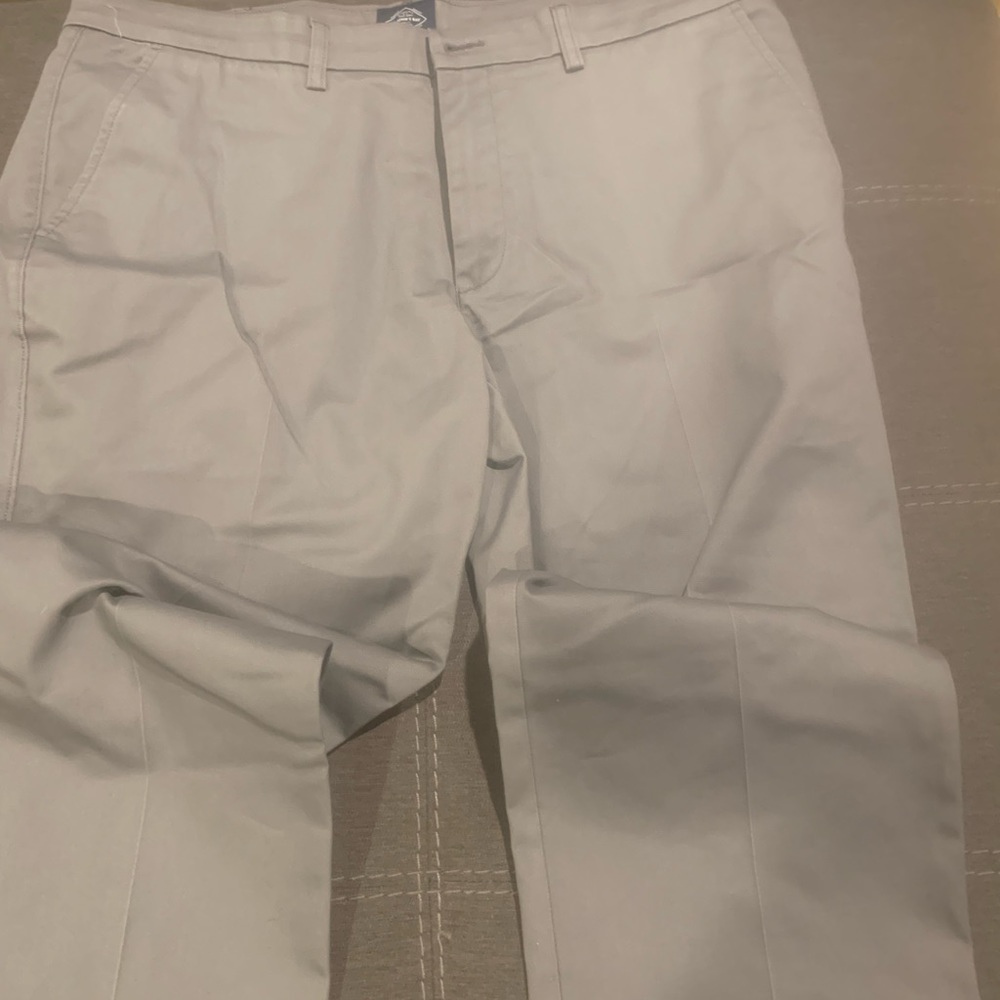 Chinos
